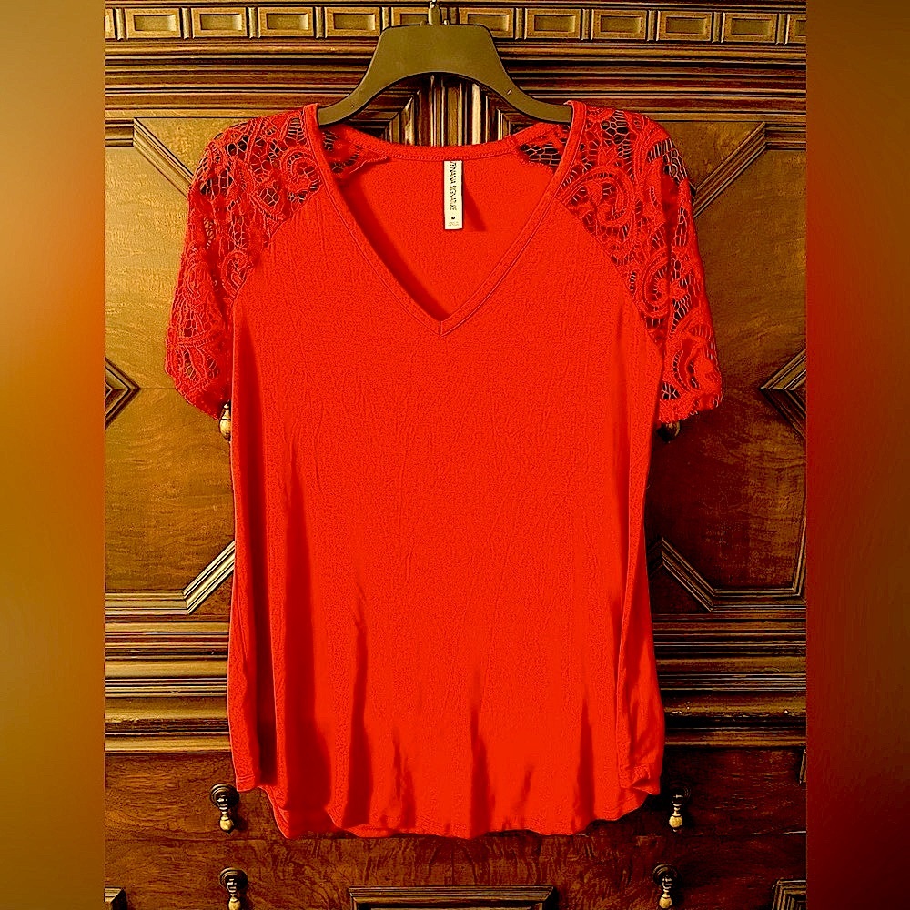 Zenana Signature premium red top with lace short sleeve. Size M.  V neck. NWOT,